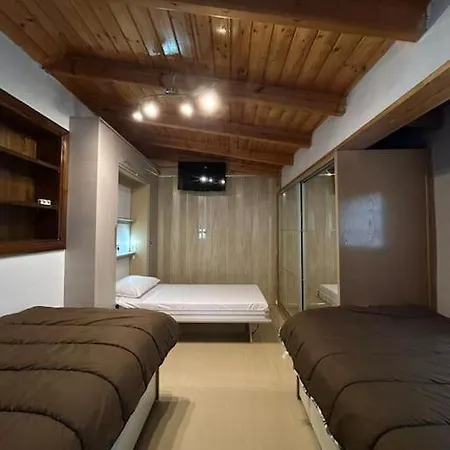 Σπίτι διακοπών Syrioshouse *